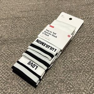 New! Lululemon socks! MD/LG